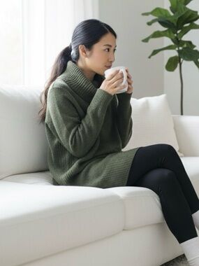 (#65) ADRIENNE VITTADINI Cashmere and Wool Blend Cowlneck Sweater